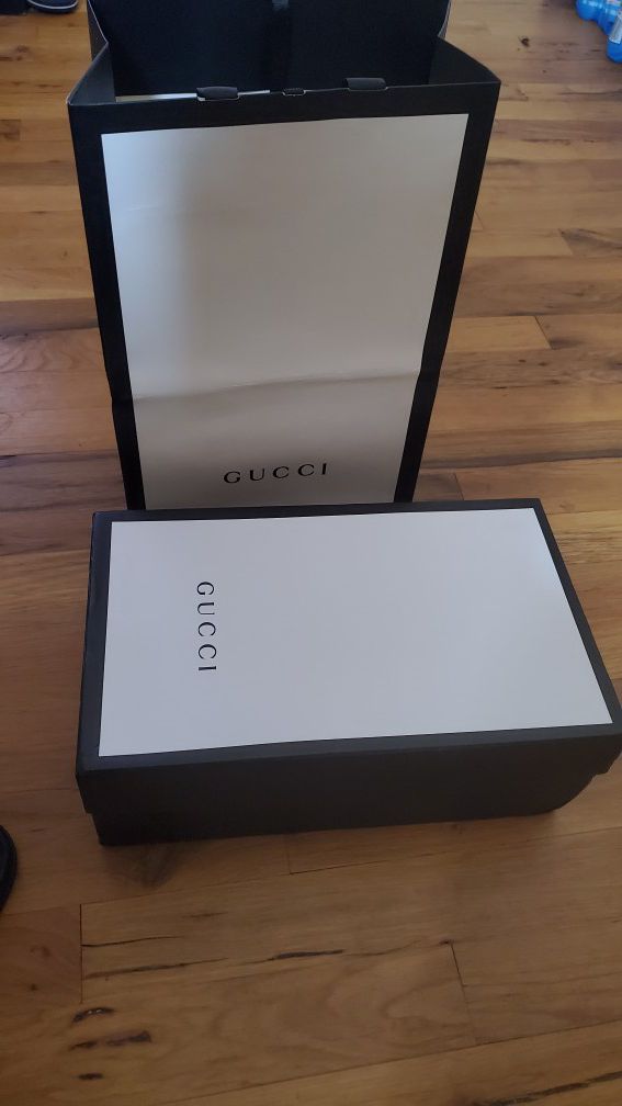Selling Brand New Gucci Shoe