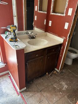 Vanities, Kitchen Cabintes And Granite Counter Tops