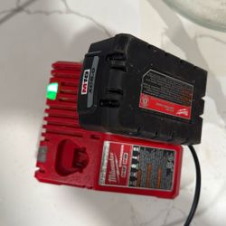 Milwaukee M12 & M18 Charger