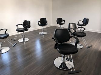 (7) Brand New Hydraulic Salon Chairs $90