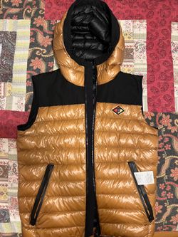 Burberry Men Hooded Puffer Vest Black/Tan