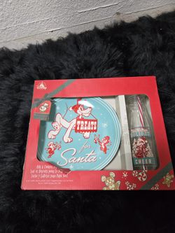 Disney Parks Milk & Cookies For Santa Set