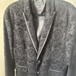 Men’s Suit Size L