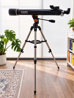 Celestron AstroMaster 90 Telescope + Accessory Kit, Eyepieces & Original Box
