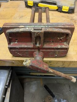 Craftsman Cast Iron Bench Vise