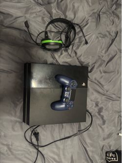 PS4 with Headset