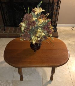 Mahogany wood antique table