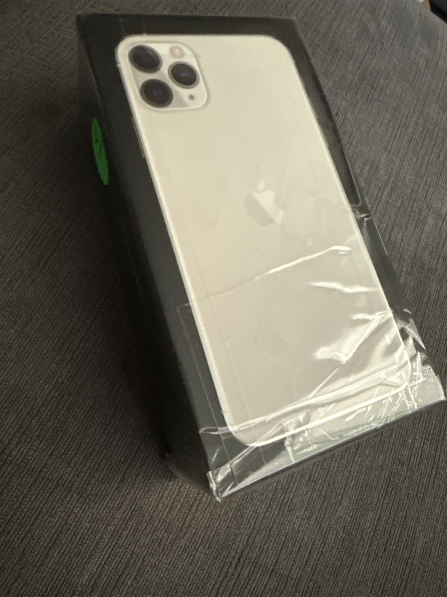Brand New Apple iPhone 11 Pro Max 64gb For Cricket Only Silver Color