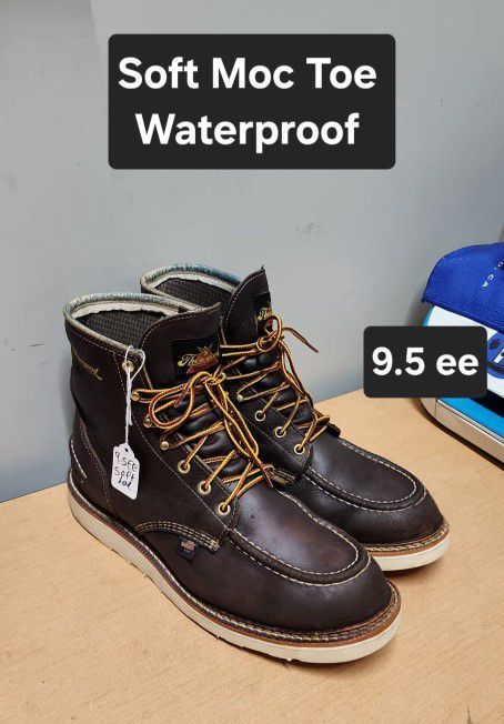 Thorogood Work Boot Size 9.5 ee SOFT MOC TOE 