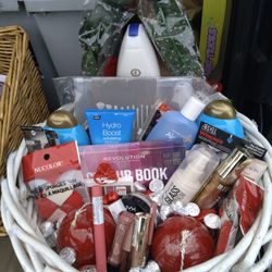 Super ❤️ Love Pamper Basket