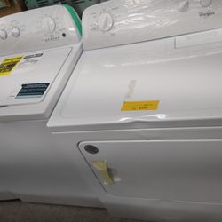 Brand New Scratch And Dent Whrilpool Washer And Dryer For Sale 