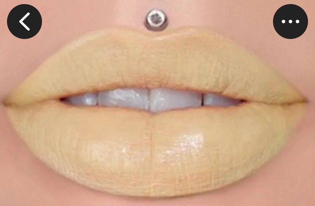 Jeffree Star Velvet Trap