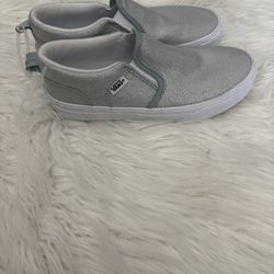 Vans Off the Wall, Girls Shoe Size 3 silver Glitter, Slip on Shoes NWOB 