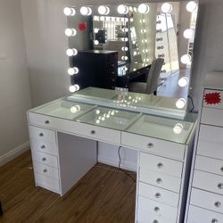 Makeup Vanity 