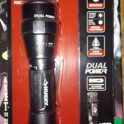 Husky
800 Lumens Dual Power LED Rechargeable Focusing Flashlight with Rechargeable Battery and USB-C Cable Included