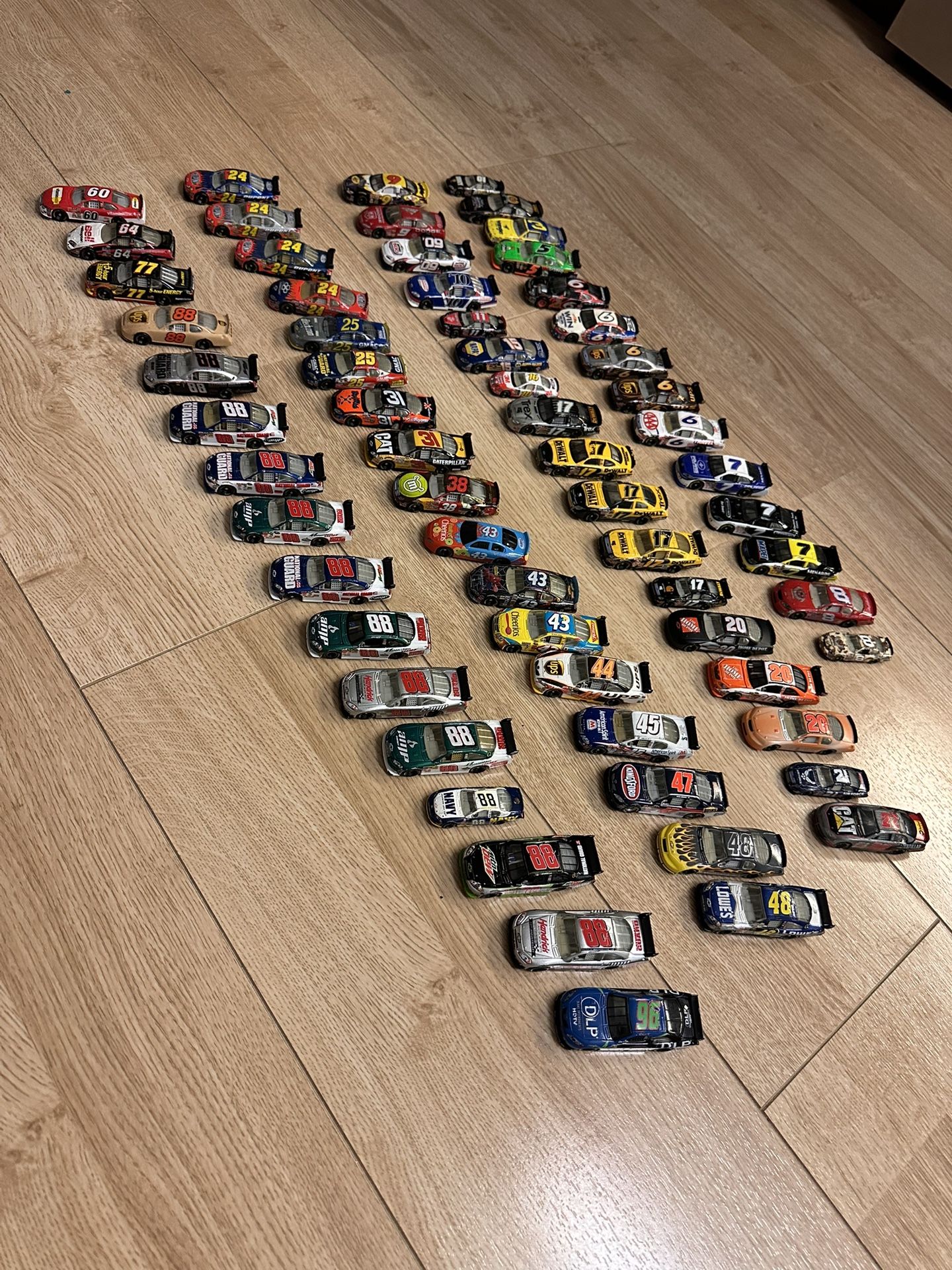 NASCAR 1:64 Diecast Lot 1