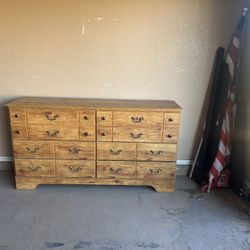 Dresser 