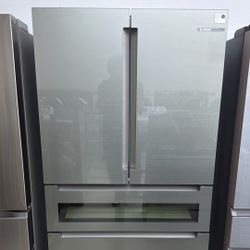❄️🔥 Bosch 800 Series Refrigerator – Premium Temperature Glass Finish – NEW! 🔥❄️