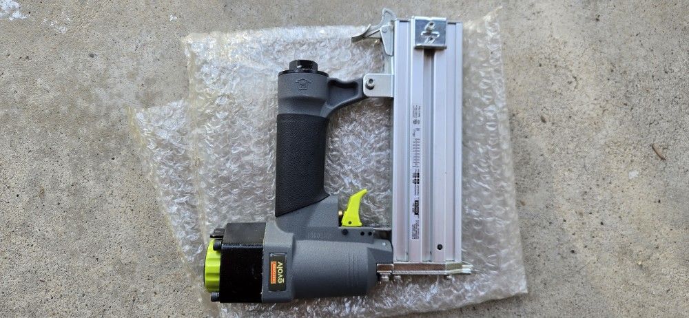 Craftsman Evolv Brad Nailer Gun
