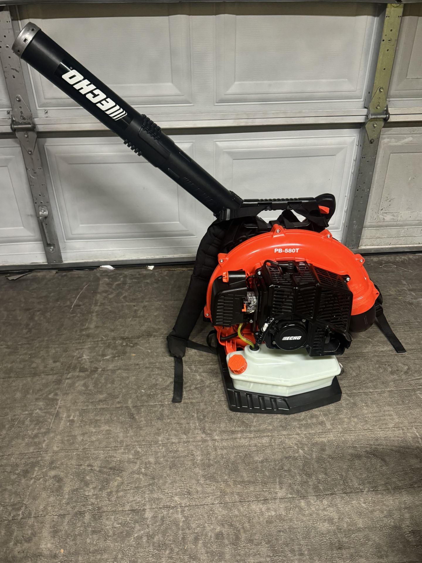 Echo 216 MPH 517 CFM 58.2cc Gas 2-Stroke Backpack Leaf Blower with Tube Throttle 