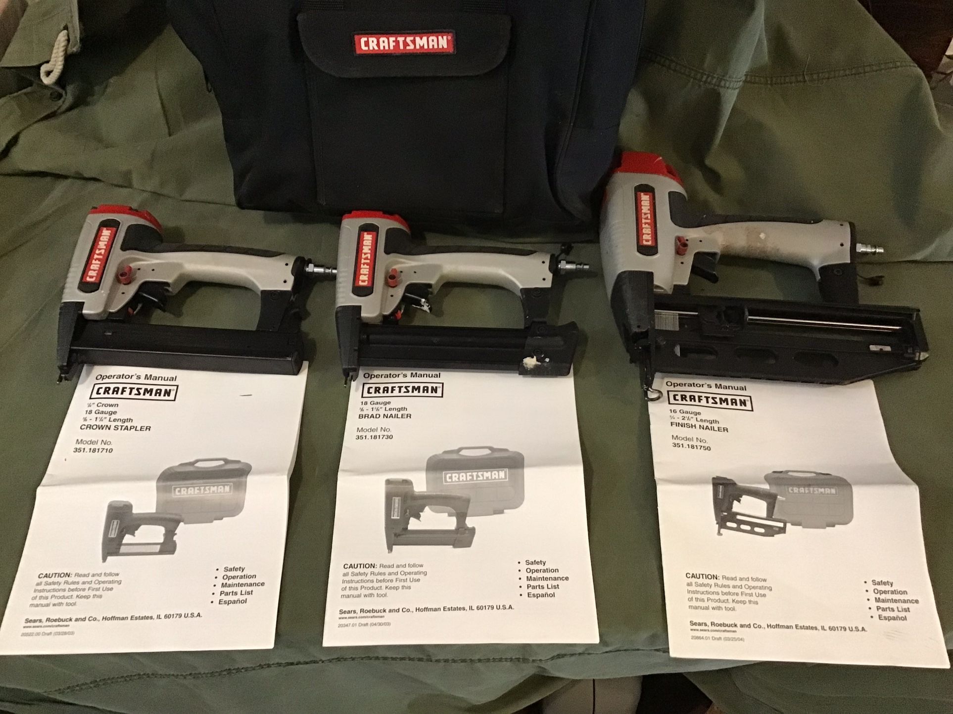 Finish carpentry nail gun bundle with Compressor