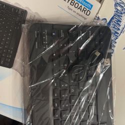 Bluetooth Keyboard 