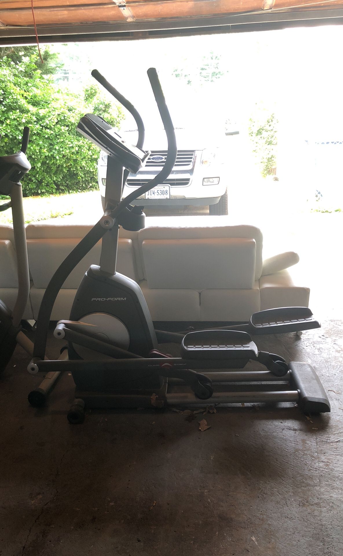 Elliptical treadmill and exercisebike