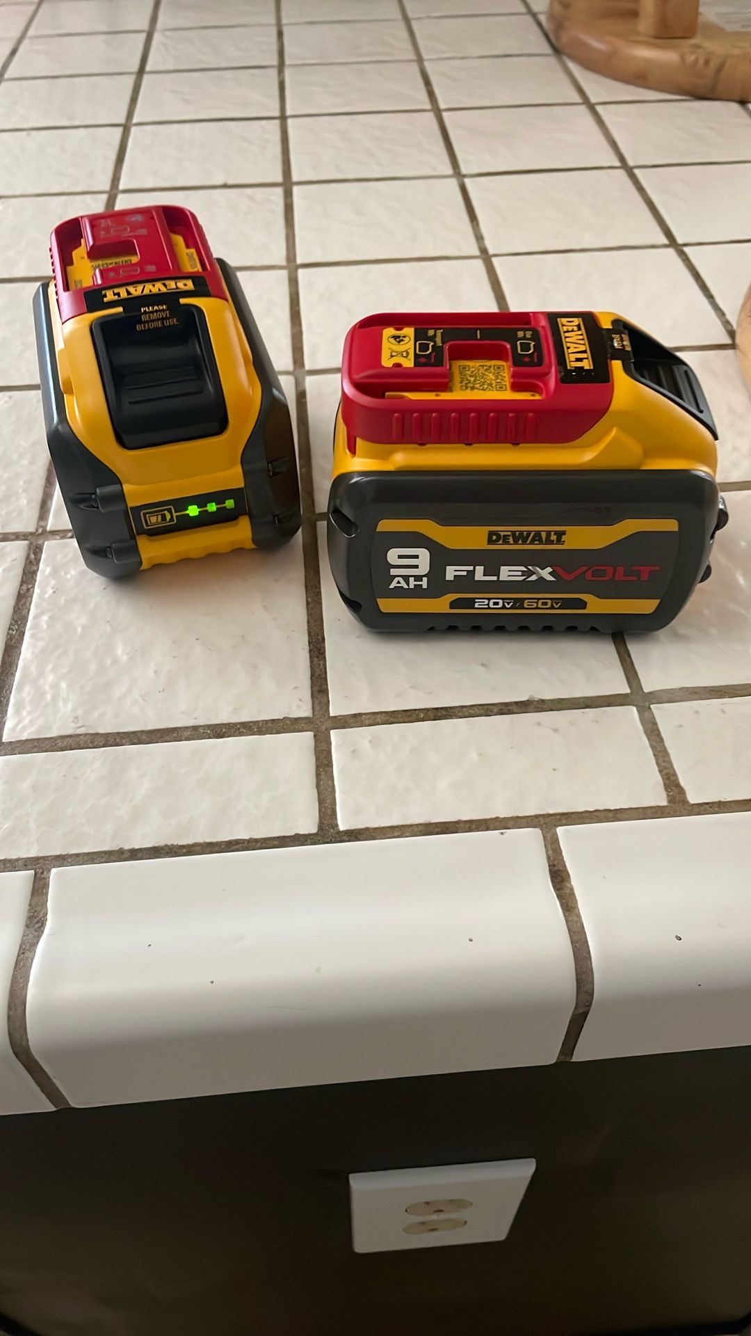 2 DeWalt 20V-60V MAX FLEXVOLT 9