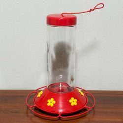 New Inbox Perky Pet Hummingbird Feeder With A 30 Ounce Glass Bottle And 6 Yellow Feeding Flowers