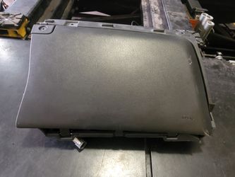2017 Mustang Glove Box