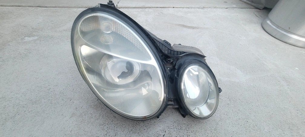 W211 Mercedes Head Lights
