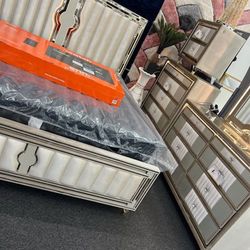 Huge Bed Suite Blowout Sale 