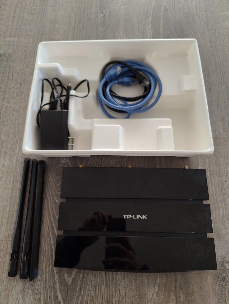 TP Link ARCHER C7 AC1750 router