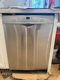 Bosch Built-In Dishwasher (model SHE3AR75UC/22)