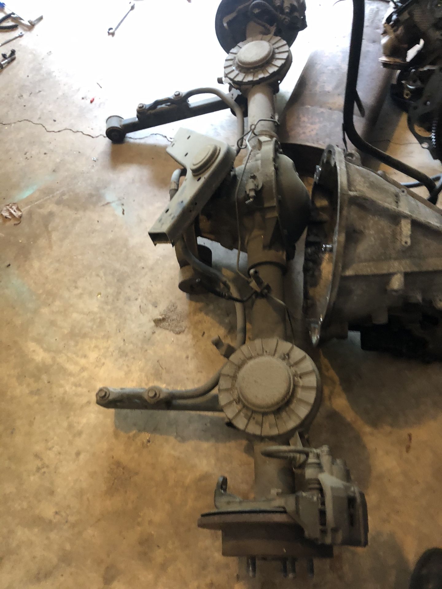 2004 Jeep Liberty 3.7L Rear End 3.73