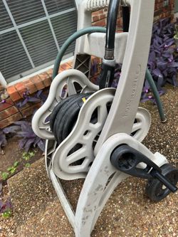 Suncast Hosemobile Hose reel cart