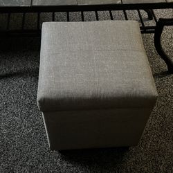Storage ottoman