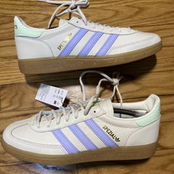 ADIDAS HANDBALL SPEZIAL OFF WHITE VIOLET PURPLE GUM Men’s Sz multiple sizes New No Box!