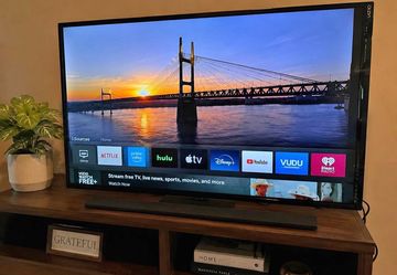 VIZIO 39” Smart LED TV – Model E470i-A0 – Works Great no remote