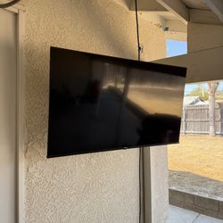 50” Hisense Roku TV