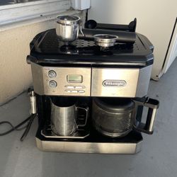 DeLonghi Espresso and Coffee Machine