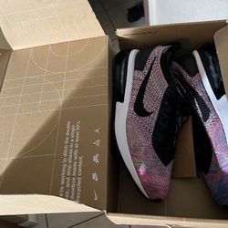 Brand New Flyknit Racer. Size 9 In Men 