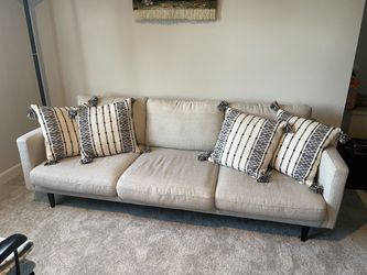 Sofa/ Couch 