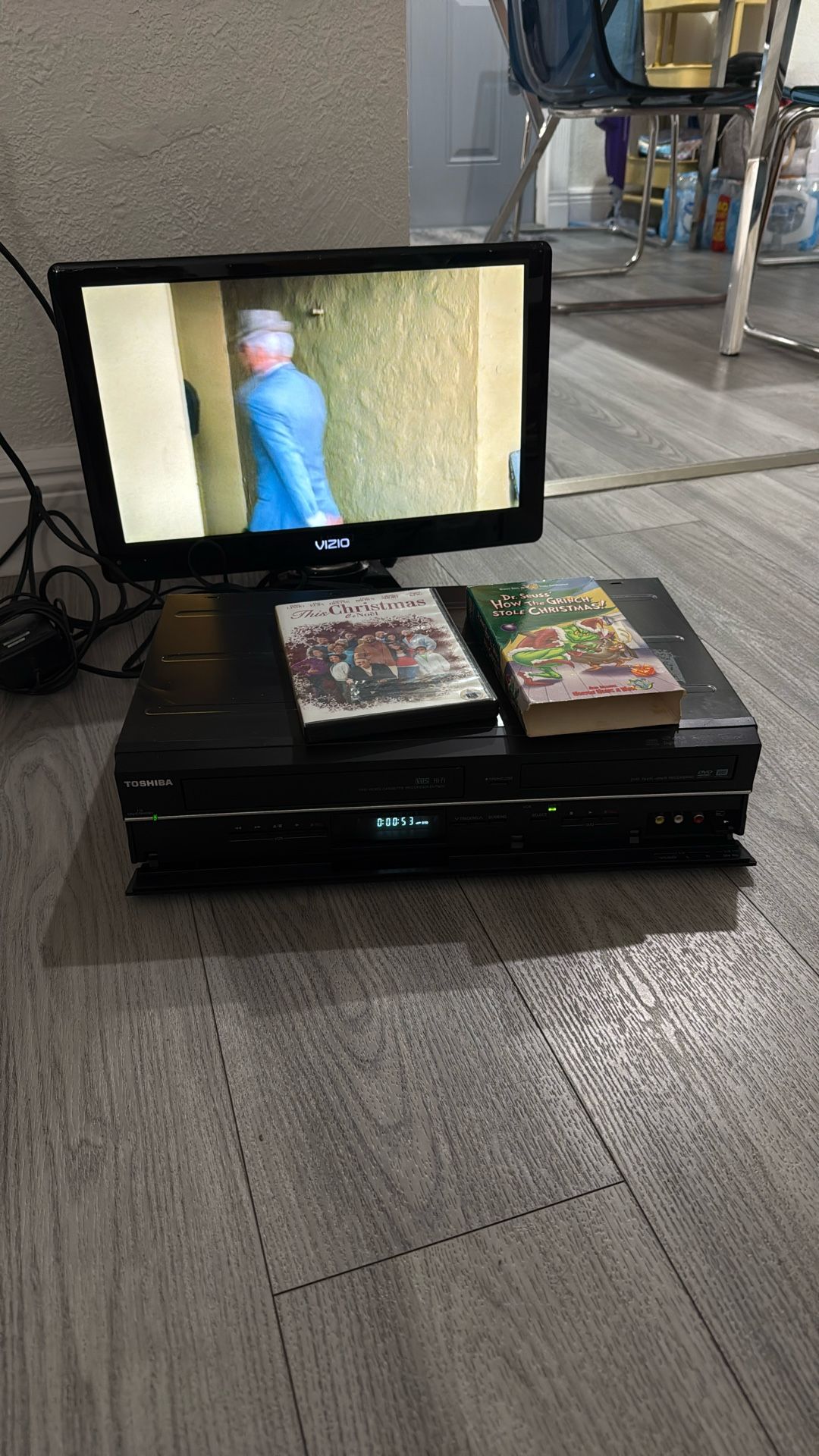 VHS Recorder And DVD Recorder Prof