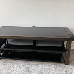 TV Stand / Entertainment Stand 