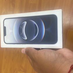 iPhone 16e
