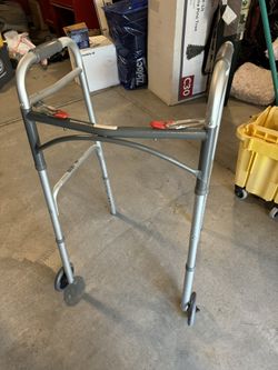 Drive medical Walker