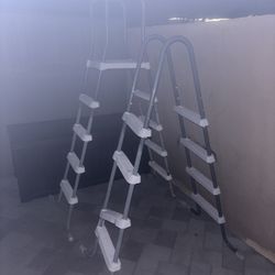 Pool Ladder