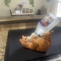 Cat Bottle Holder