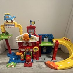 V Tech Go Go Smart Fire Station